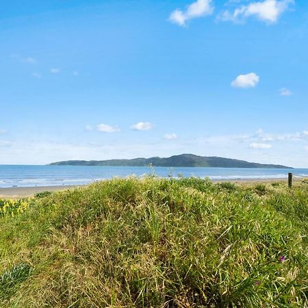 The Green Trout - Paraparaumu Beach Holiday Home Экстерьер фото